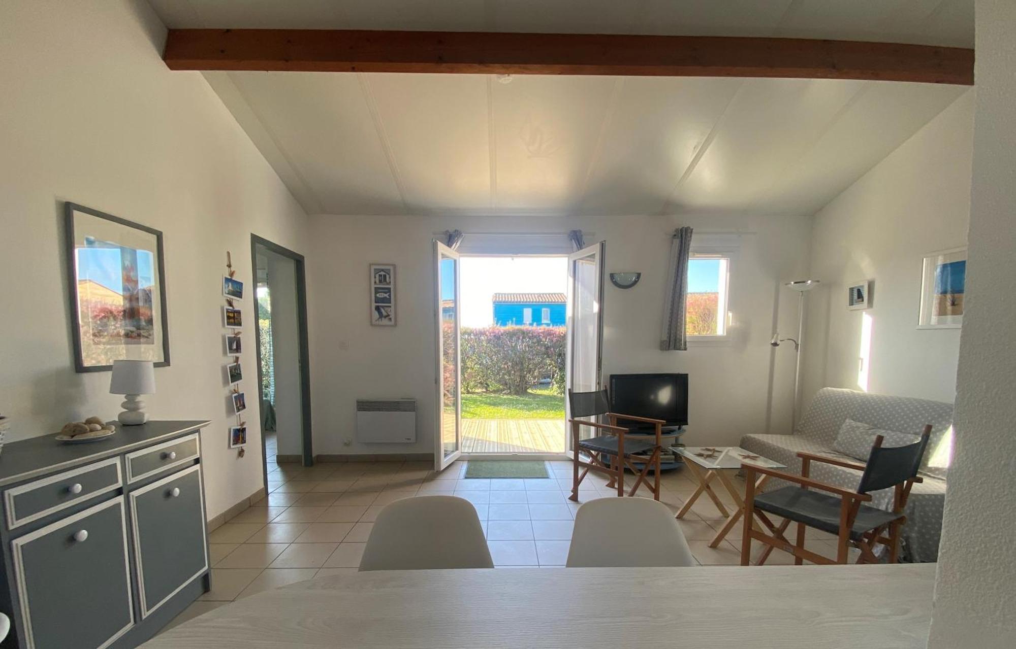 Maison Cosy Avec Piscine Partagee Ле-Шато-д'Олерон Экстерьер фото
