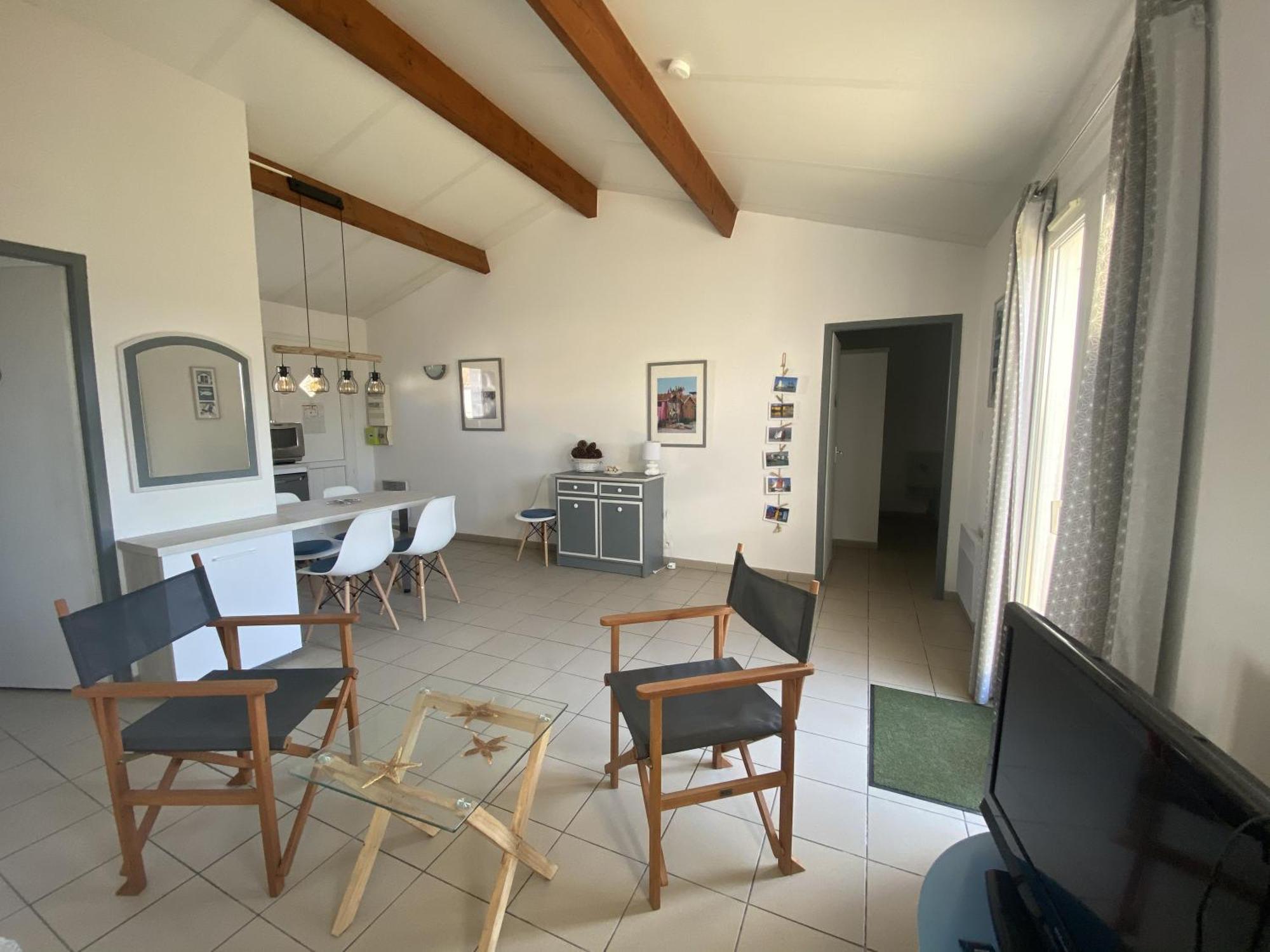 Maison Cosy Avec Piscine Partagee Ле-Шато-д'Олерон Экстерьер фото