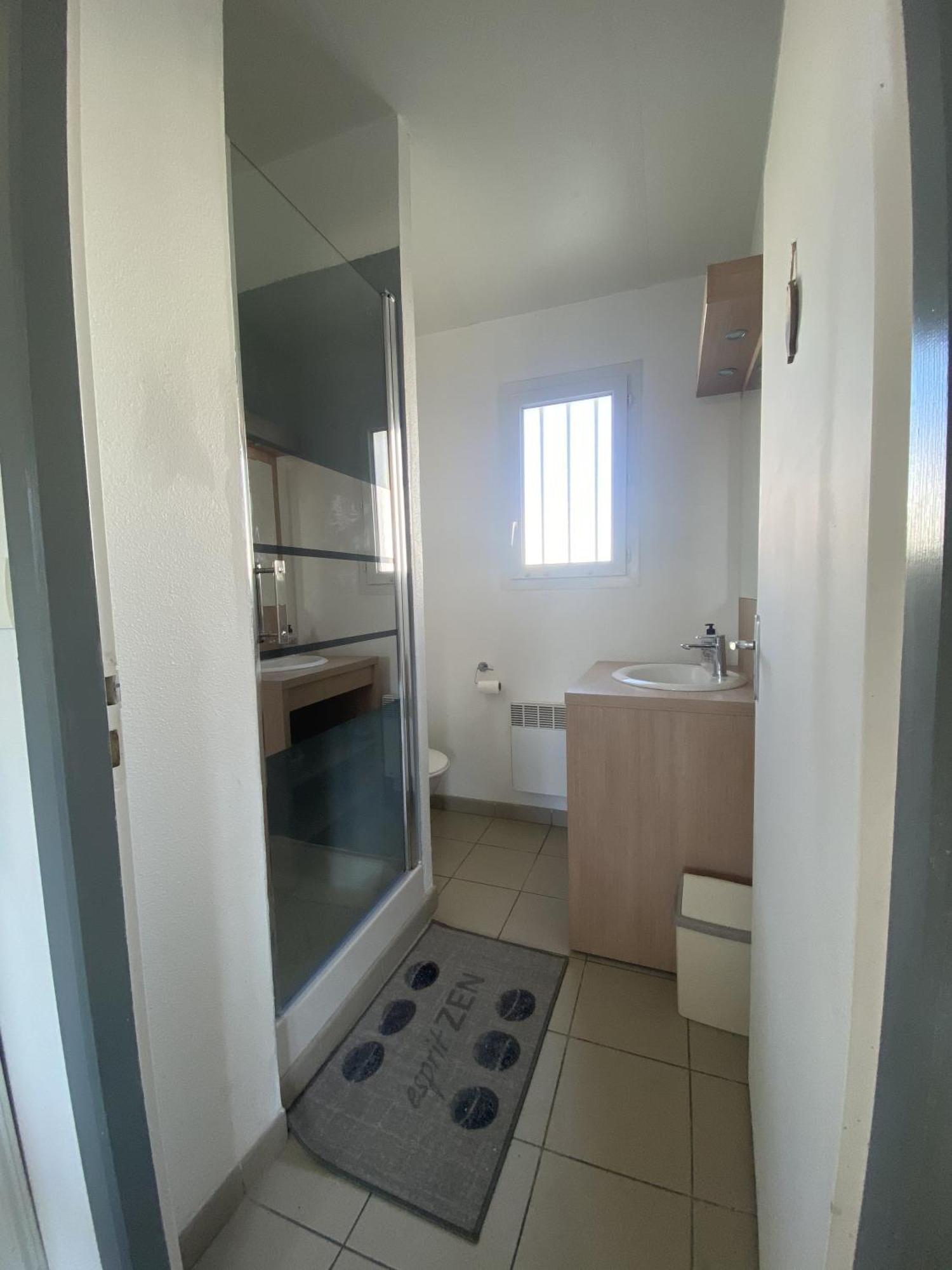 Maison Cosy Avec Piscine Partagee Ле-Шато-д'Олерон Экстерьер фото